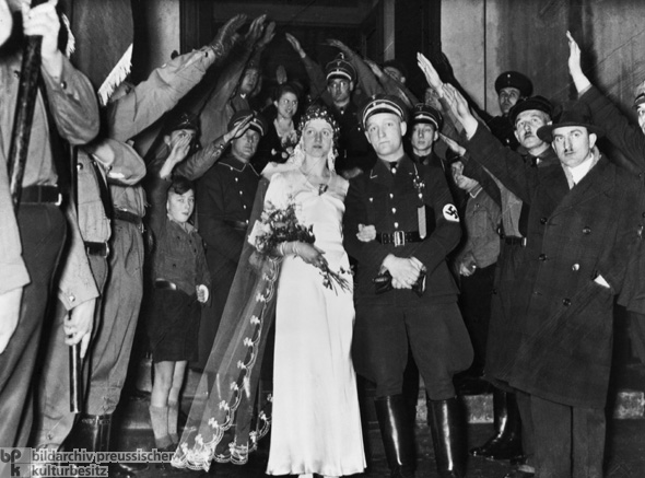 Church Wedding of an SS Member in Uniform (1934)